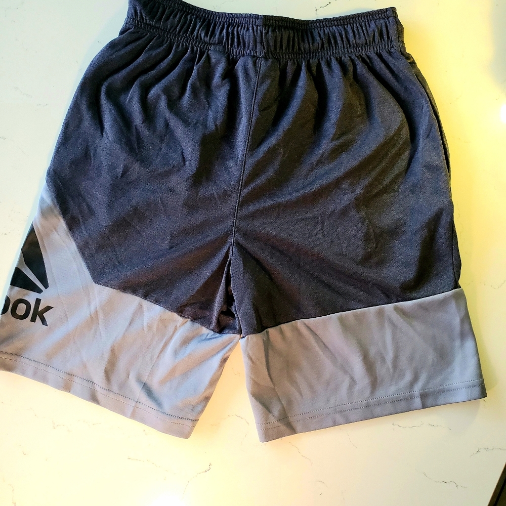 Training shorts - Picture 2 of 3